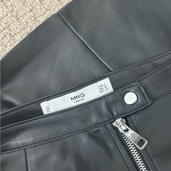 MANGO leather skirt - Picture 2 of 2
